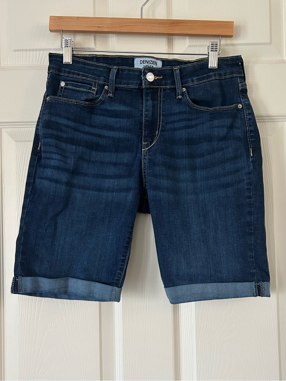 Denizen Levi's Dark Wash Bermuda Jean Shorts Cuffed Mid Rise Women's 8 W29
